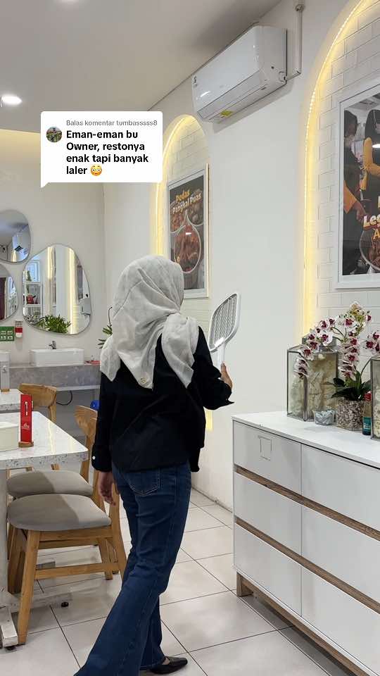 Membalas @tumbasssss8 aku yo bingung bolo..  pokokke wes tak usahakan semua steril .. Kalian ada saran ngga harus gimana ini biar resto bolosego ngga ada lalat lagi? 🥹 #ownerbolosego #bolosego 