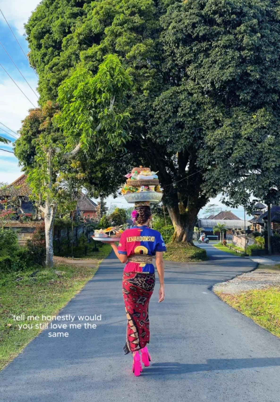 Through thick and thin, I'll always support #fcbarcelona 💙❤️  Visca Barca, Visca Cataluña!  Pssst 🤫 Maunya post pas Barca angkat trophy UCL, eh malah gagal di semifinal 🥲 _______ #dressinspo #fcbworld #cules #culesindonesia #barçafans #viscabarça #viscaelbarca #Soccer #barcavideo #barçachallenge2025 #barçasea2025 