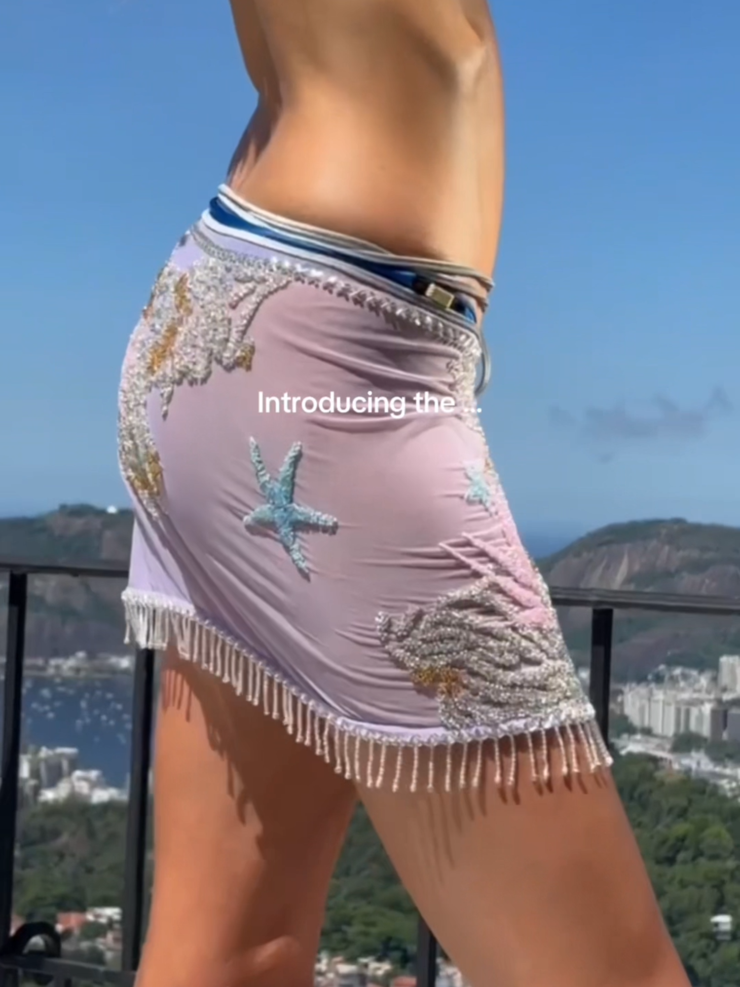 Euro summer is calling your name, and so is the OASIS skirt. ✨🐚 #sommerswim #stargirl #eurosummer