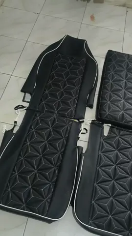 yu bos di co 😍  #sarungjok #fyp #drivermudapunyacerita #trukmaniaindonesia #cantermaniaindonesia #supirtrukindonesia #drivermuda #sarungjokmurah #canterhdl136 #truksawit #supirtruck 