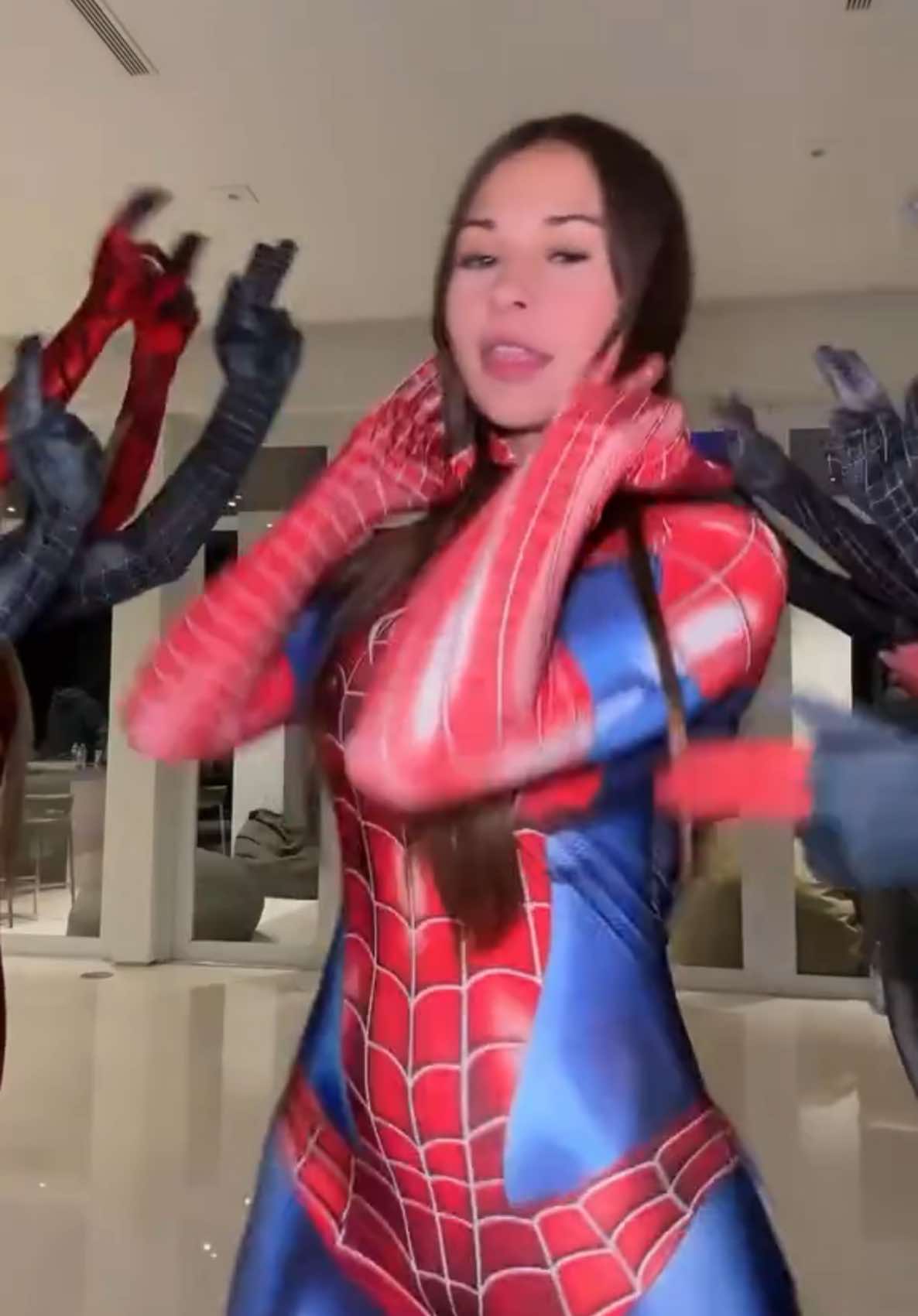 #SpiderBaddie #SophieRain #FYPシ゚viral #TooHotForTikTok #ThirstTrapAlert #ViralQueen #SpiderVerseVibes #TikTokUnhinged #MoneyKINGS #TrendWarning