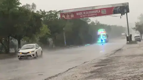 Mandra ⛈️⛈️⛈️⛈️🌂🌂