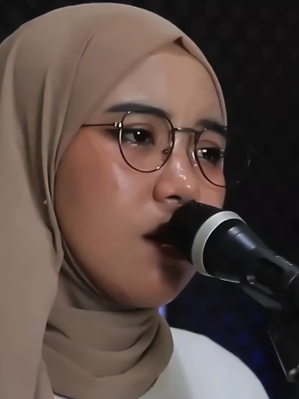 Disini Dibatas Kota Ini - INDAH YASTAMI #indahyastami #indahyastamicover #disinidibataskotaini #coverlagu #musikviral #musik 