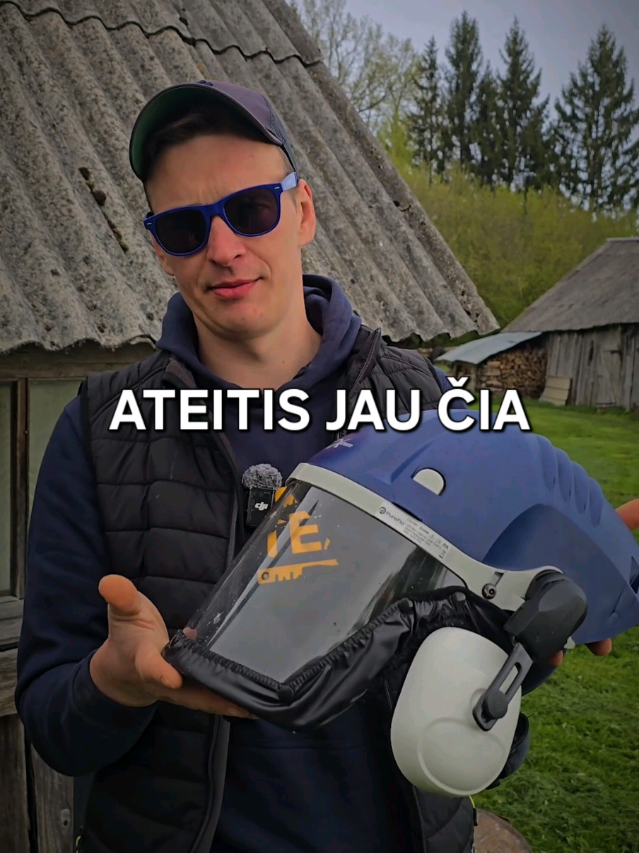 Dažnai pamirštame visas būtinas apsaugos priemones, bet dabar viskas paprasčiau! @Beeswift Lietuva  siūlo inovatyvų sprendimą – apsauginį šalmą su integruotu respiratoriumi. Vienas produktas – visapusiška apsauga. Tobulas pasirinkimas statybų ir kitų pavojingų darbų sektoriuose dirbantiems profesionalams!!! #bratukas #apsauga #salmas #darbas #statybos #naujiena 