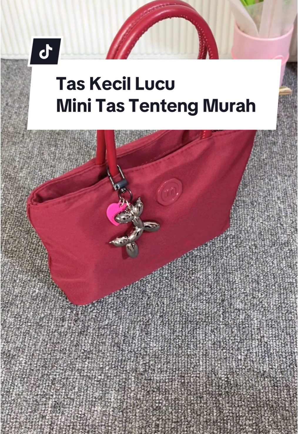 Tasnya lucu banget dong, pilihan warnanya juga banyakkk #handbag #tastangan #tastenteng #tasmini #rekomendasihandbag 