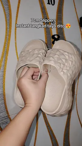 grabe ganda ng quality, at instant tangkad tayo dito 😍 #7cmslippers #slippers #slipperforwomen #sandal #sandalsforwomen #fyp #foryou 