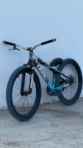 não da mais! 😩💙 . . . . . . . . #fouryou #explorar #nero5 #absolute #vikingx #vikingxtuff25 #fyp #244 #follow #grau #bike 