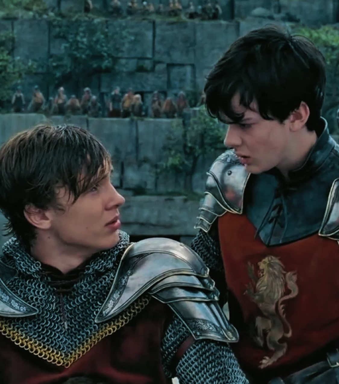 PEVENSIE BROTHERS 🖤#edmundpevensie #piterpevensie #pevensiesiblings #thechroniclesofnarnia #narniatok 