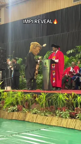 The moment we all have been waiting for! Shaka Impi Reveal!🔥 Oh he bagged his degree!  Praise Song by @kwanele Gagashi66  👌🏽 #InspiringGreatness #ukzngrad2025 #fyp 