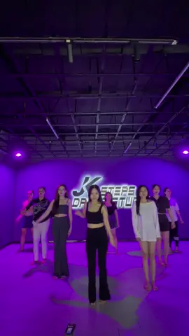 #jkdancestudio 🌸Lớp SEXYDANCE/DANCEBAR TIKTOKDANCE/KPOPDANCE/DANCECHOREO/DANCECOVER ⏰T3-5 [8h15-9h15] Sáng  ⏰T3-5 [17:00-18:00] Chiều  ⏰T3-5 [18:00-19:00] Chiều Tối ⏰T2-4 [8h15-9h15] Sáng ⏰T2-4 [17:00-18:00] Chiều ⏰T2-4 [18:00-19:00] Chiều Tối 🏡31 phạm cự lượng  #sontra #danang #dancechallenge #hottrend2025 #LearnOnTikTok #họcnhảy #lớpnhảy  #xuhuong2025 #fypシ゚viral #lớpnhảycơbảntạiđànẵng #tiktokvn🇻🇳 #dancechoreography #dancecover #tiktokdance #dancebar 