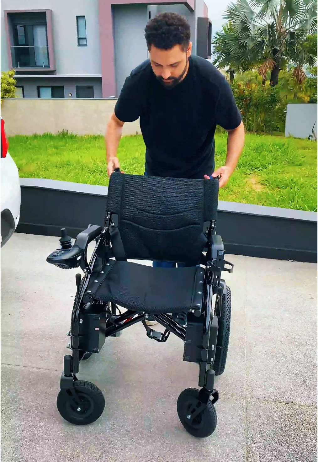 A cadeira de rodas motorizada que vai facilitar sua vida! #winnermed #cadeirante #cadeirantenotiktok #cadeiraderodas 