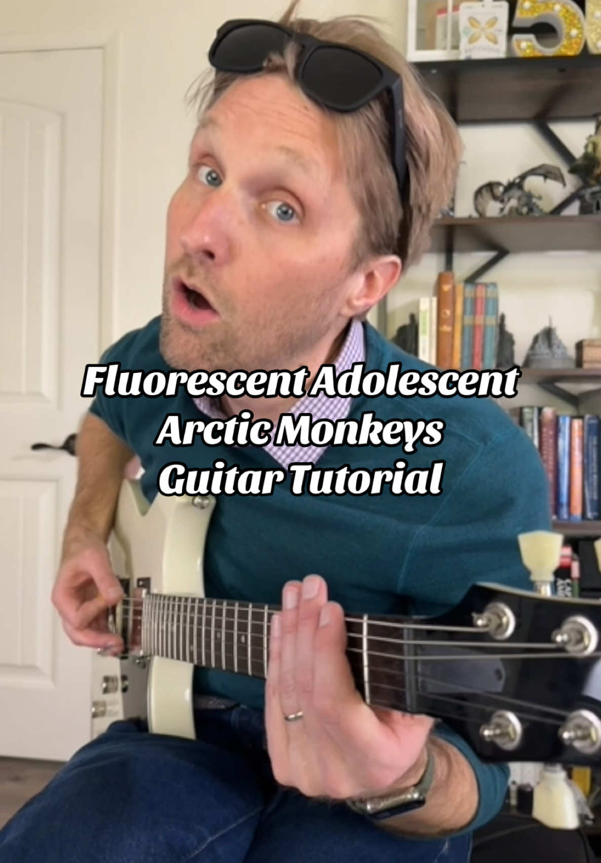 Fluorescent Adolescent by Arctic Monkeys Guitar Tutorial #guitartok #guitarlesson #arcticmonkeys #alexturner #howtoplayguitar 