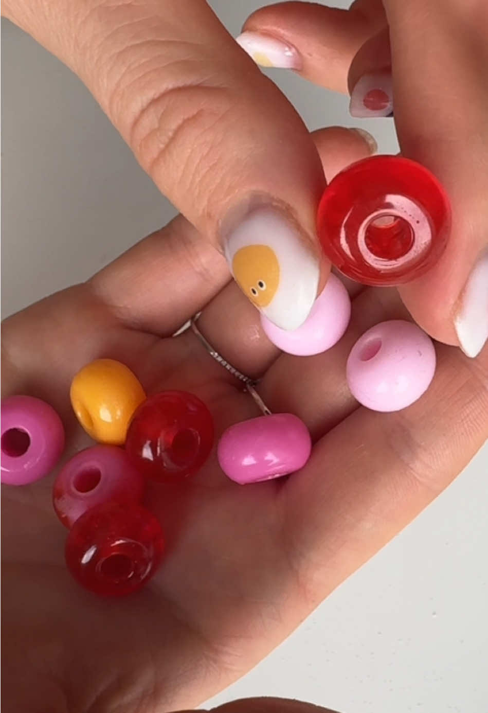 The final result with the beads for braids — let’s see how it turned out! I like it 🥰 #BraidsAndBeads #HandmadeHairBeads #DIYAccessories  #BraidBead