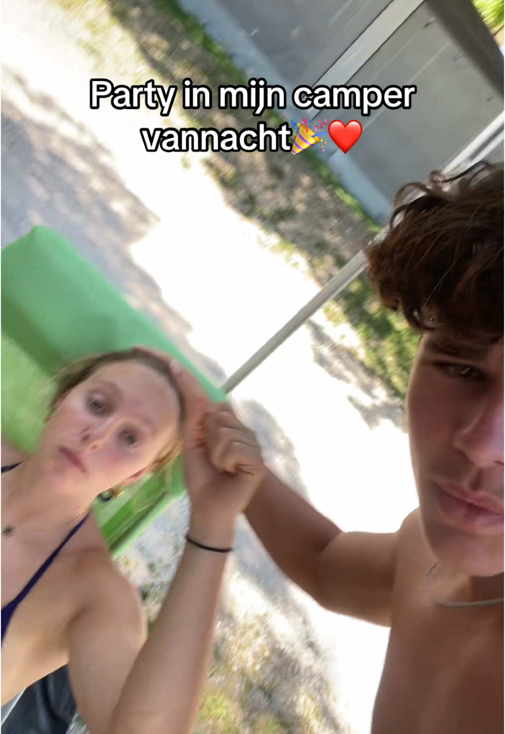 En jij mag daar de boel versieren😋 #couple #couplegoals #funnycouple #foryou #vanlife 