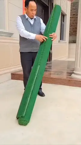 tapete de grama sintética ótimo para um espaço para as crianças, e serve para decoração de festa também #tapete #gramasintetica #decoracao 