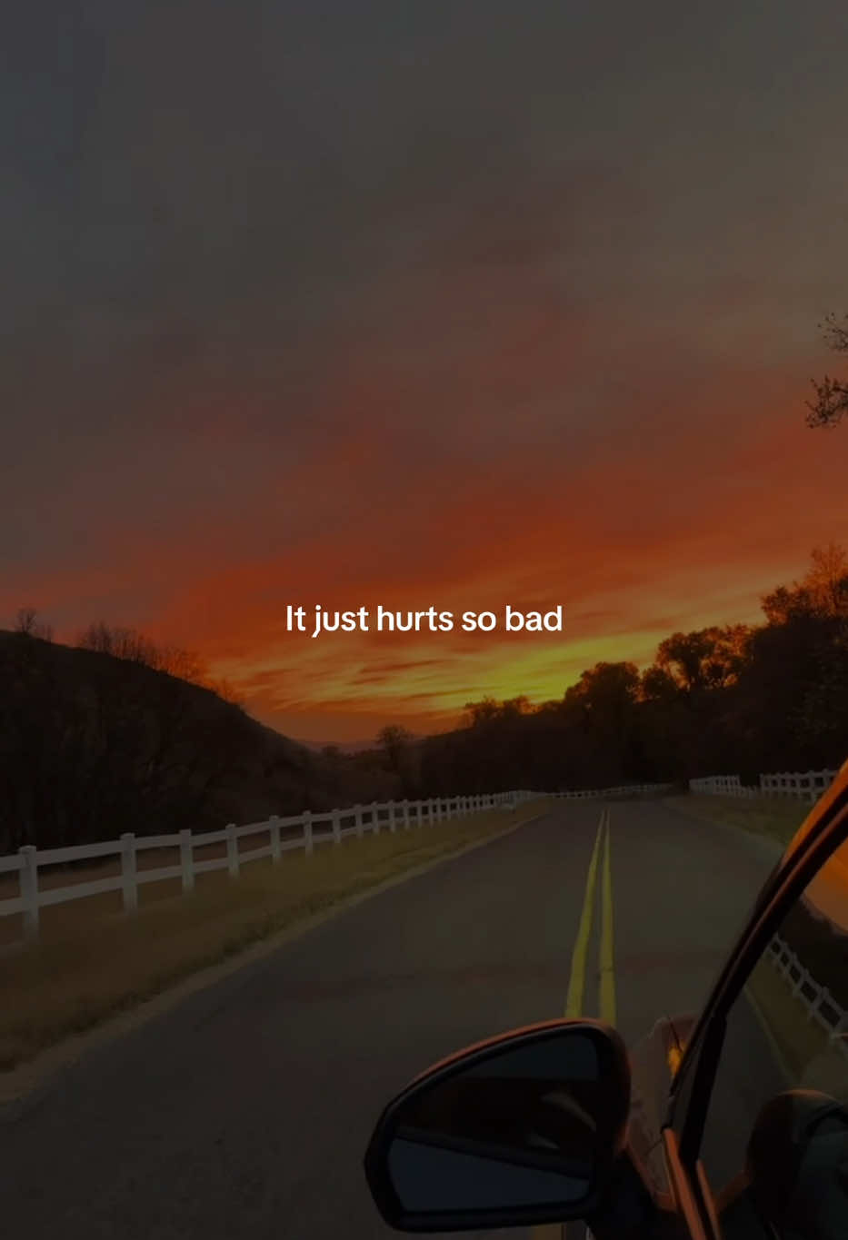 Friends don’t look at friends that way 🎧🎶🥀 #lyrics_songs #loyaltylyrics #bestlyrics #song #tik_tok #doublesongzzz #trending #songcover #viral #older #viral_video #treanding #creatorsearchinsights #CapCut 