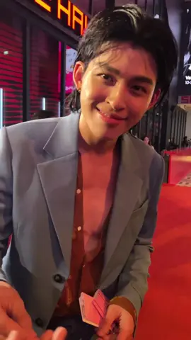 Versace fragrance ambassador and charming Thai actor Pond Naravit is coming to Pavilion KL this 15th May 2025 at 430PM! แม่ๆพี่สาวแฟนสาวชาวมาเลเซียจะได้เจอคุณณราแล้ววว ตื่นเต้นแทนเลยอ่ะ  #ppnaravitinKL #ppnaravit #pondnaravit #ปอนด์ณราวิชญ์ #Versace 
