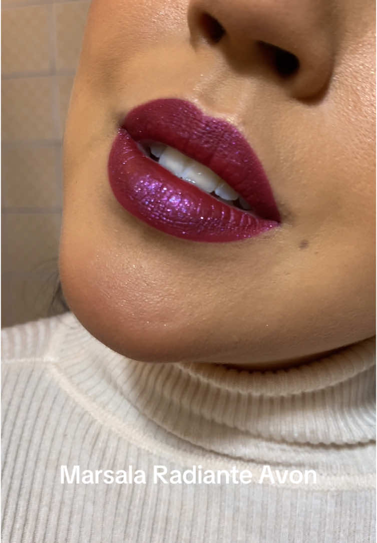 Batom Powerstay Glitter marsala radiante Avon  ID na shopee: BZB-FMD-LFR #batom #avon 