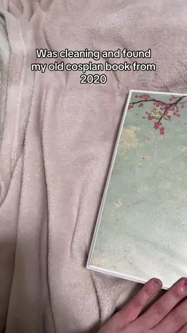 It was so fun to look though! #ooc #cosplan #2020  #nostalgia 