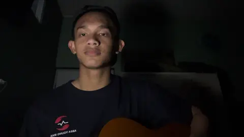 coba tanyakan tuhanmu #fyp #trend #xzyabc #me #boys #gitar #musik #gitarcover #bedaagama 