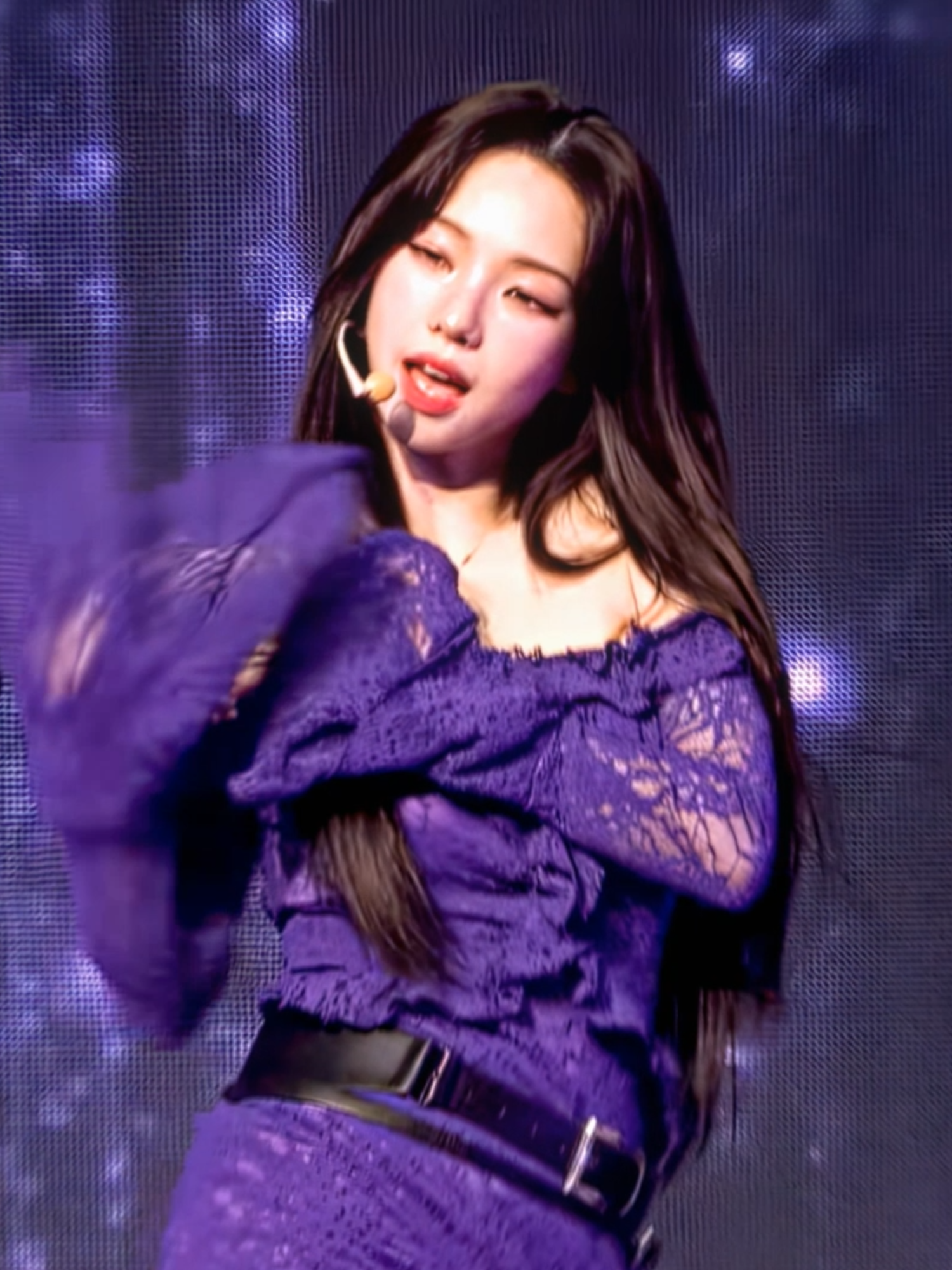 Love her hair flips so much #karina #karinaaespa #karinaedit #aespa #aespaedit #kpop #edit #fyp #lill4rdedits Karina aespa