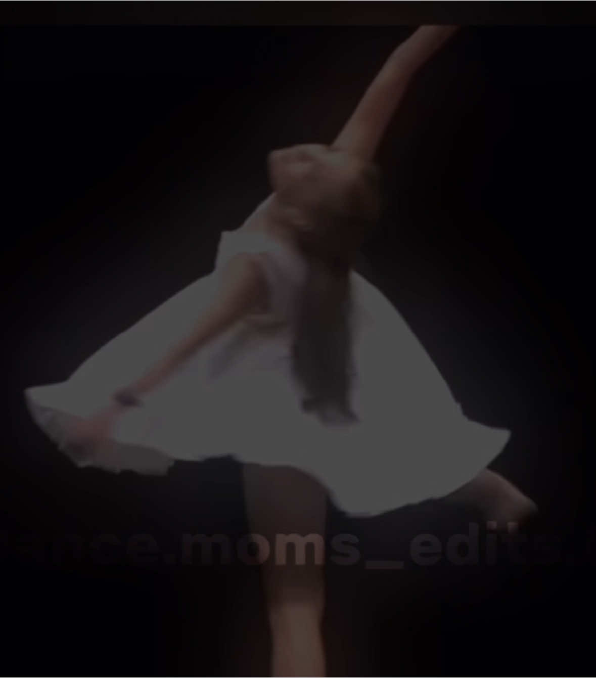 She was so burned out #blowthisup #dnacemoms #dancer #dance#maddieziegler 