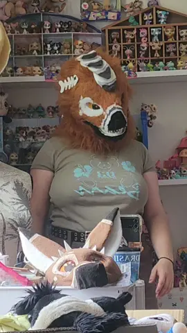 Bon je doit encore m'améliorer 🫠 #furrymask #fursona #dinomaskfursuit #dinomask #fursuiter #trend #furryfr #furry #fyp #fy #fursuiting #fursuit 