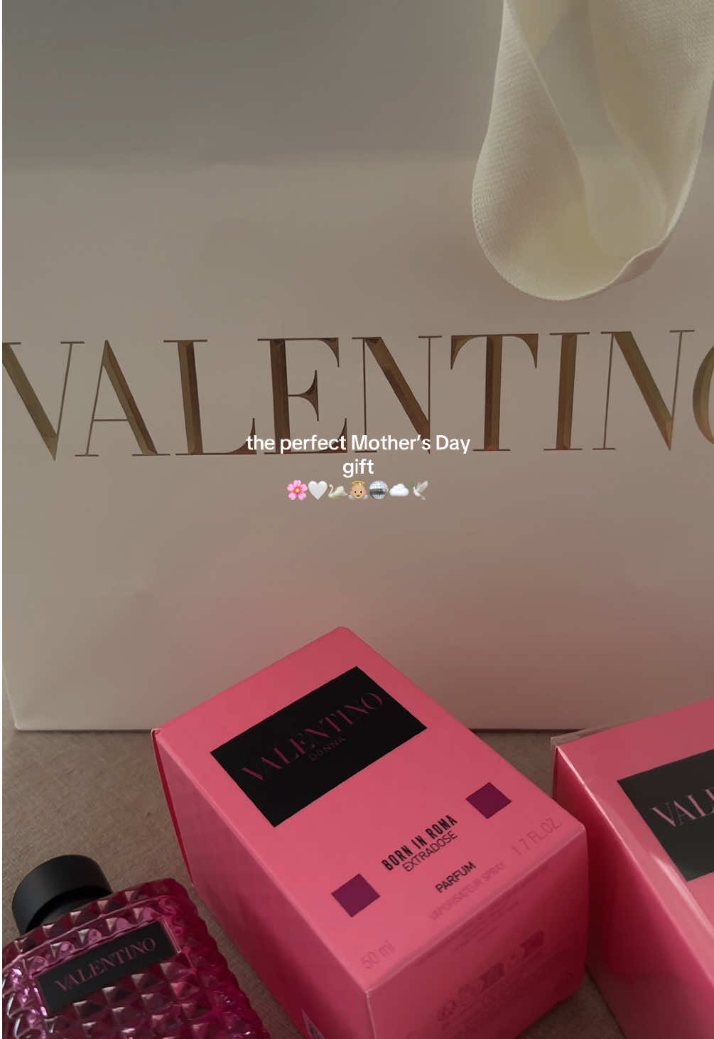 Perfection🌸🤍 @Valentino.Beauty #valentinobeauty #giftedbyvalentinobeauty #mothersday #perfume #perfumetiktok 