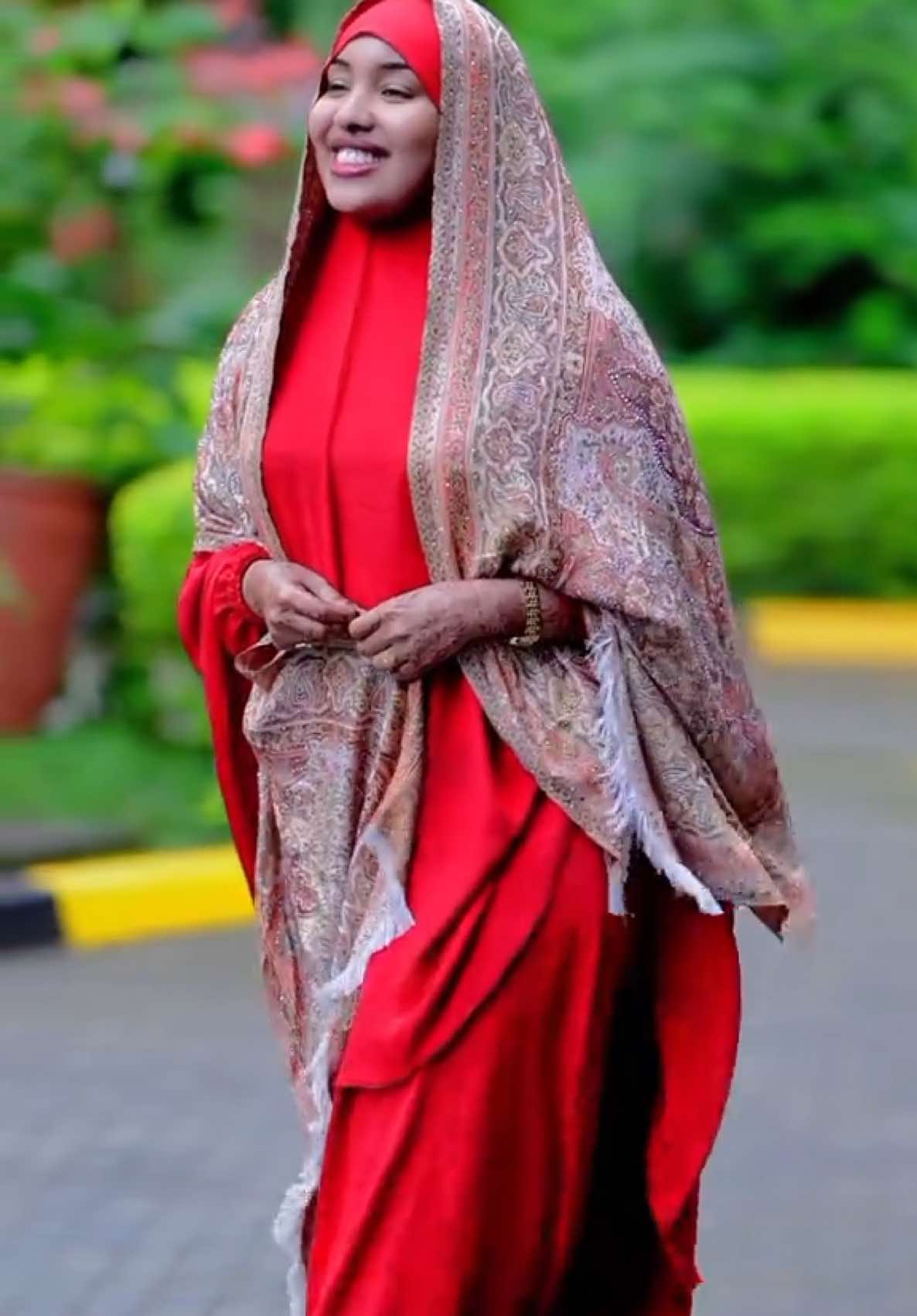 💕💐🙈 @ameercastudio #therealqueen👸🏻👑 #samihakhaliil #miha #aximasmihrabi #somaliproud 