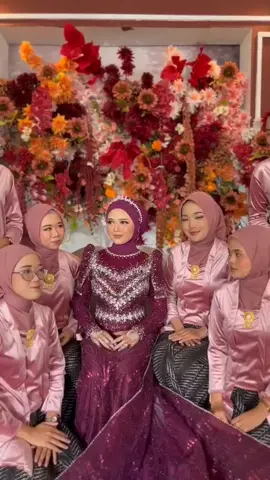 bridesmaids cantikkkuu❤️‍🔥 #bajubridesmaid #kutubaru #kutubaruhijab #bridesmaids #rosegold #weddingideas #rekomendasibajubridesmaid  #fyppppppppppppppppppppppp 