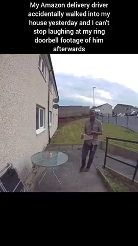 😂 #ringcamera #ringdoorbell #funny #fail #doorbellcamera #caughtoncamera #vivintdoorbellcamera #fyp 