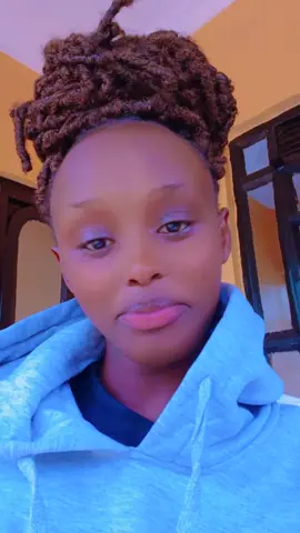 #val #goviral #viral_video A volunteer anyone😂😭to heartbreak me I need to cry guys😂😭😭yaani mpaka nishidwe kula😂😂@phina makena😜 @🎀Stecy🦋🫧 @_Letwamba @miss.Bonnet 