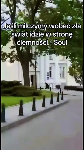 Jeśli milczymy wobec zła, świat idzie w stronę ciemności. Kampus Warszawa @Soul2 @Soul3 #soul2 #soul3 #souledge71 