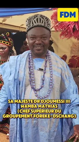 Un message fort de Sa Majesté pour l’unité à Dschang Sa Majesté Dr DJOUMESSI III WAMBA Mathias célèbre l’harmonie entre la communauté Foreke et le peuple Haoussa lors de l’intronisation du nouveau chef. Un exemple vivant de paix et de respect mutuel. #UnitéAuCameroun #ChefferieTraditionnelle #CultureEtPaix #DschangEnHarmonie 