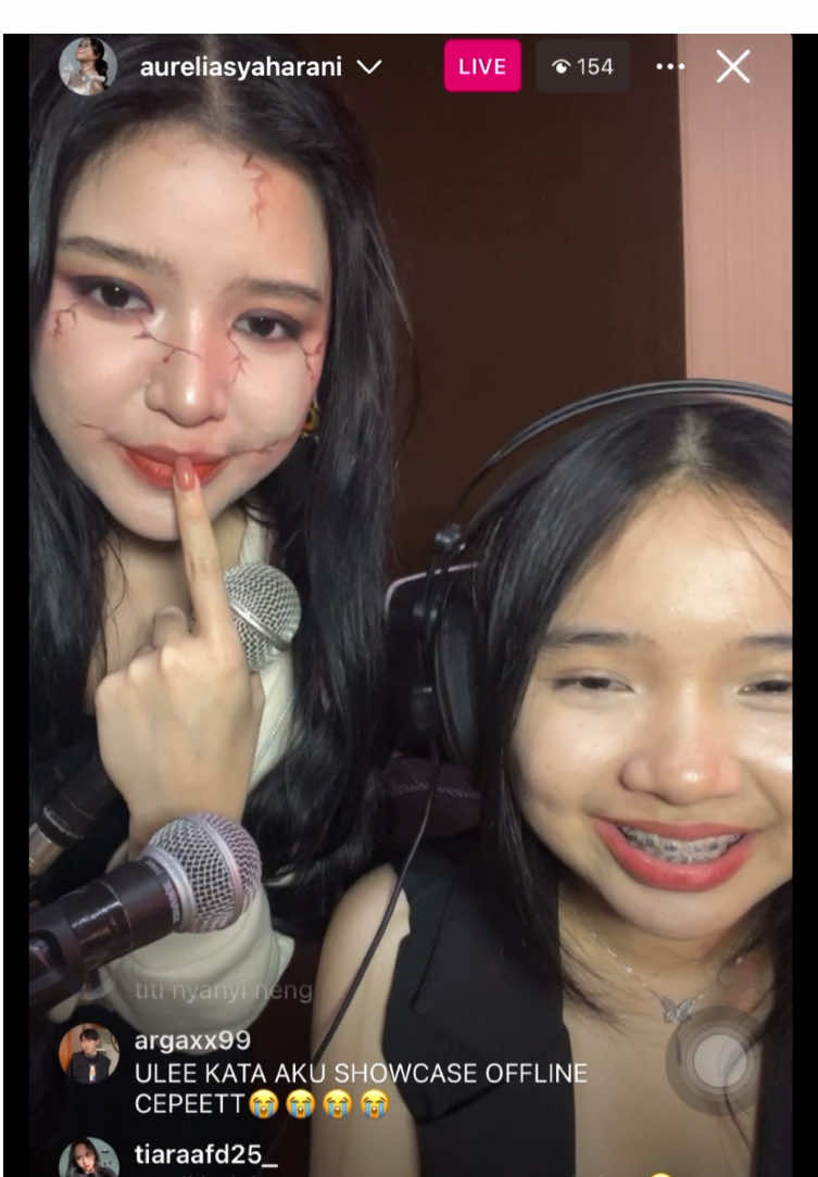 Mood banget liat titi sama ulee live bareng😭🤣 Congratss Ulee atas rilis lagu barunya🫶🏻✨ @aurelia syaharani @tiara andini #tiaraandini #aureliasyaharani #tanpacinta #mungkinhanyakamu 