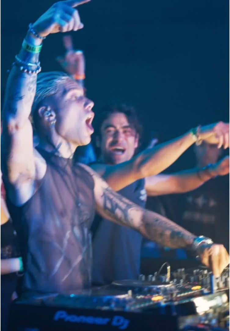 SWEET DREAMS IN MILAN 🇮🇹⚡️ #technometal #techno #metal #rave #electronicmusic #dj #viral #technorave #marilynmanson #paoloferrara 