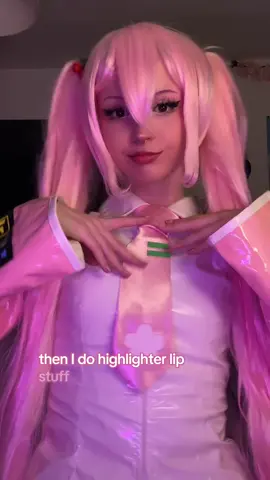 a bit of a different video but i thought this would be fun !!! #ccinnabunii #cosplay #miku #hatsunemiku #sakuramiku #vocaloid #vocaloidcosplay #grwm #cosplaygrwm 