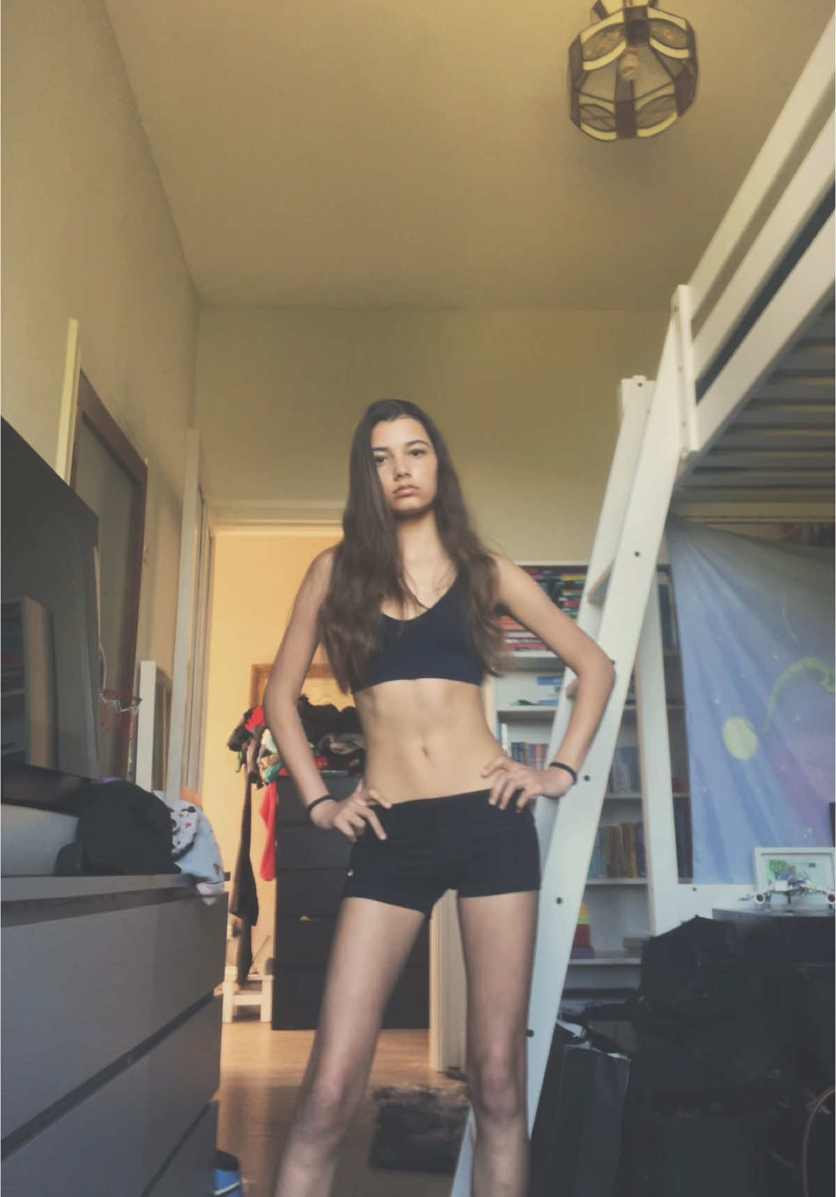 Future model? #flypシ #model#shalomharlow #modelwalk #nohate#respect ignore my room😭😭