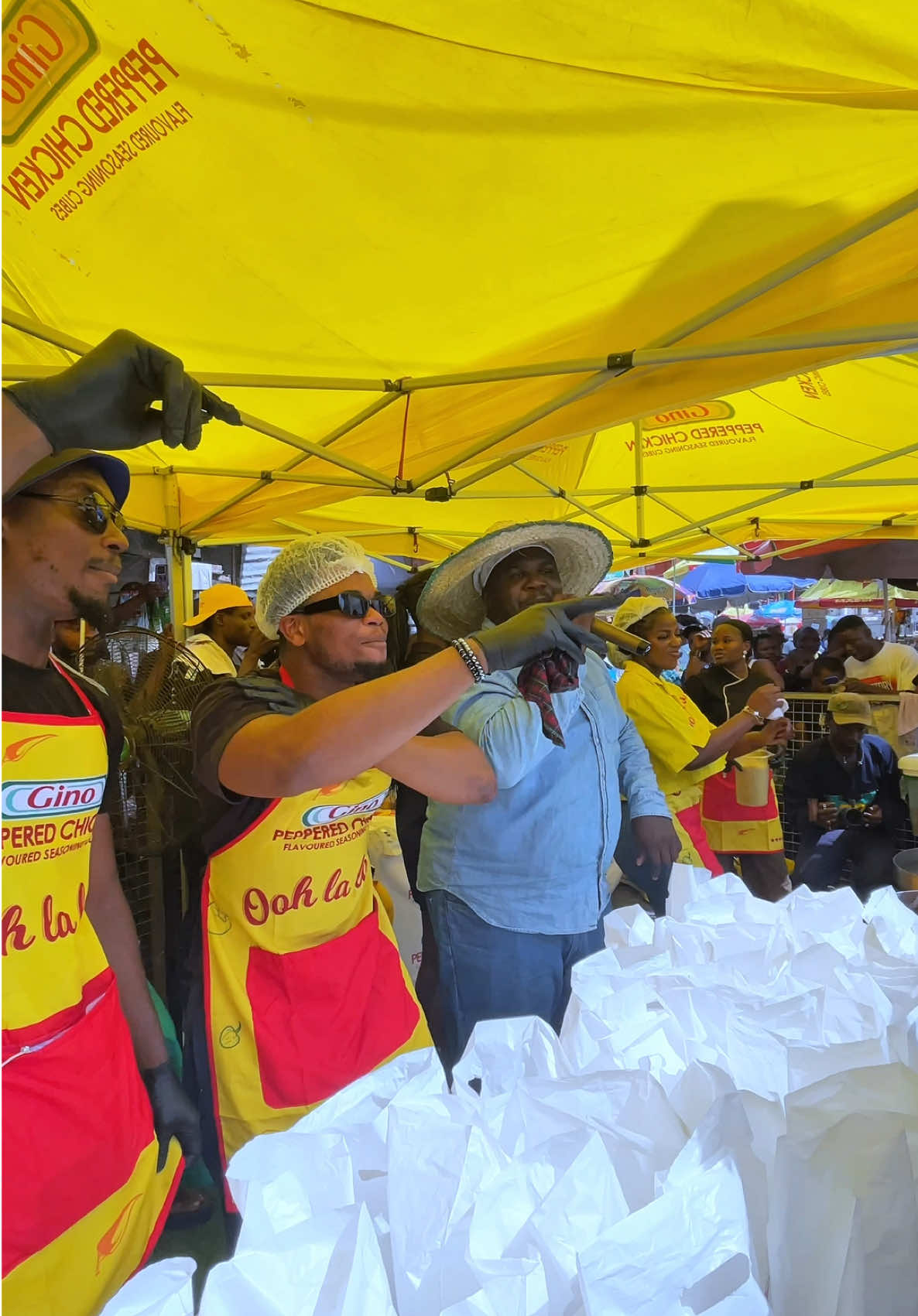 We were live @ 📍Oke-Arin market. Lagos.  Did you guys see us 😉 We enjoyed connecting with all our wonderful customers🥹❤️  #Isaleeko #lagosisland #Ginonaija #Nigeria #Ginopepperedchicken #Hildabaci #Seasoningcube #Tikoknigeria #Lifestyle 