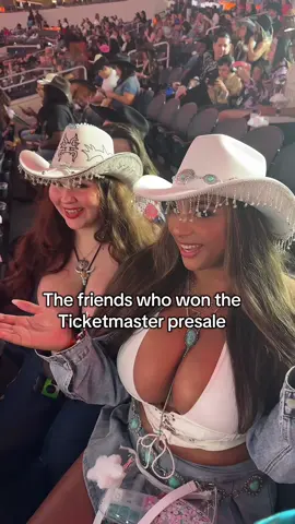 Shout out to whoever found out that you can exchange your tickets🥹👑🐝 #fyp #beyonce #cowboycarter @cayennapepper @Carbon Calypso @Lea 