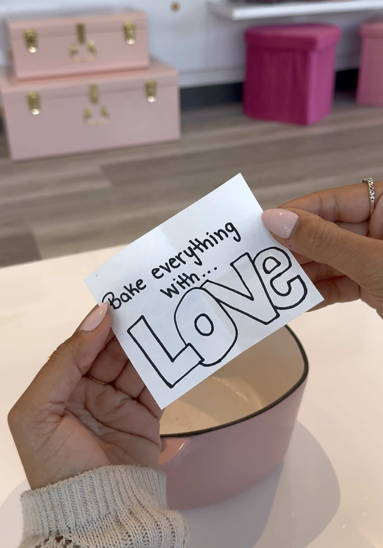 Everything is made with love in our iconic dutch oven ✨💕.  #parishilton #parisproducts #pinkproducts #pink #pinkkitchen #aesthetic #dutchoven #parishiltondutchoven #pinkaesthetic 