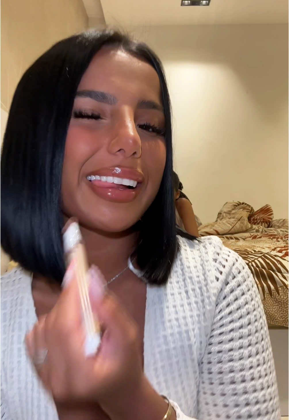 full face @tarte cosmetics  Hors mis :  crayon à sourcils @NYX COSMETICS FRANCE  Anti cerne :@Fenty Beauty 