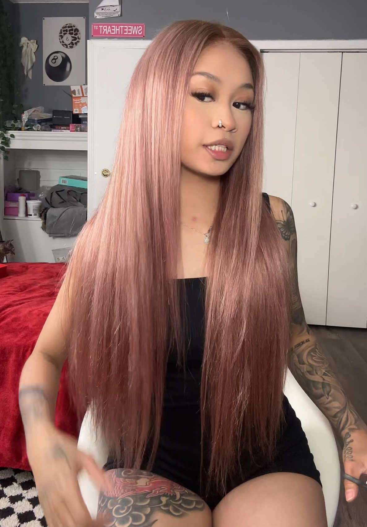 The link for this Ombré Pink wig is in my bio 🤭 @celiehair use code 