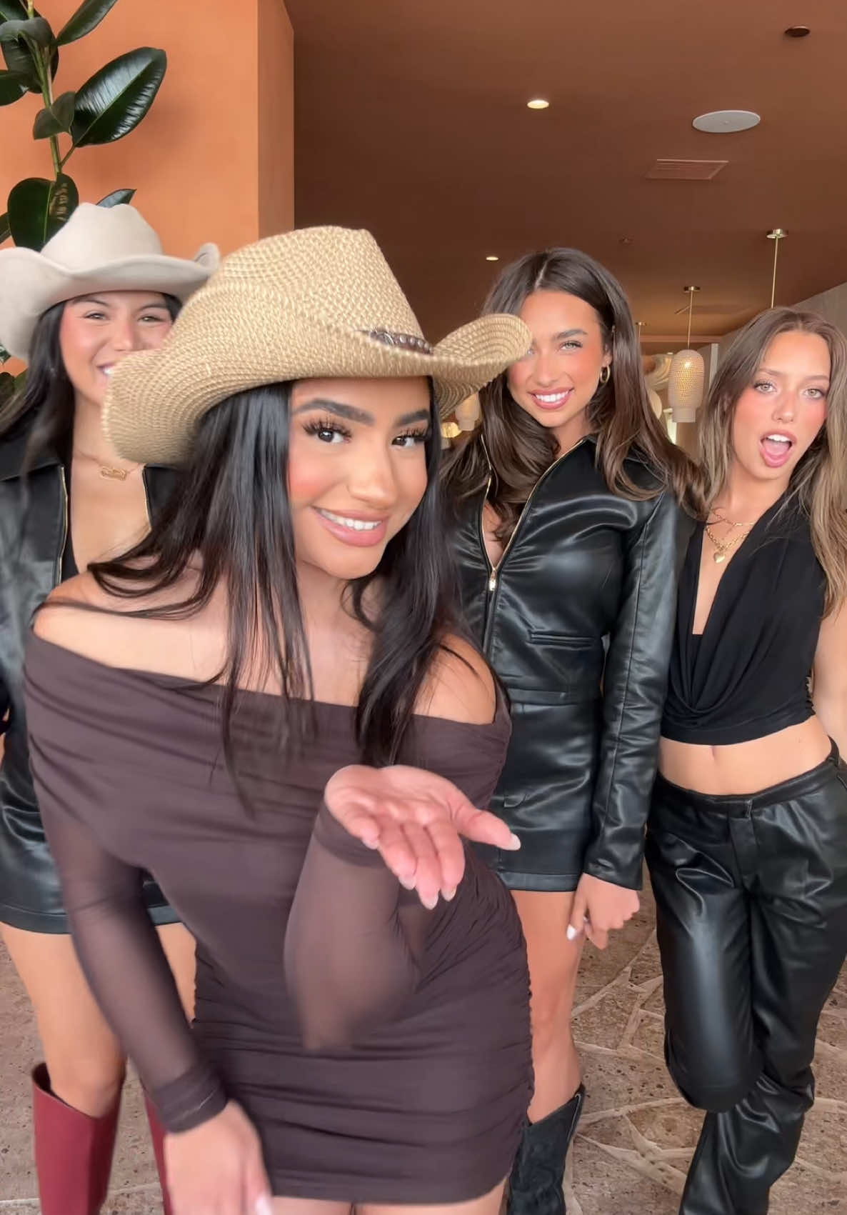 The ladies are ready for Cowboy Carter w/ @SHOWPO 🐝🪩🤠 @jayka noelle @Taylor Nunez @avess  