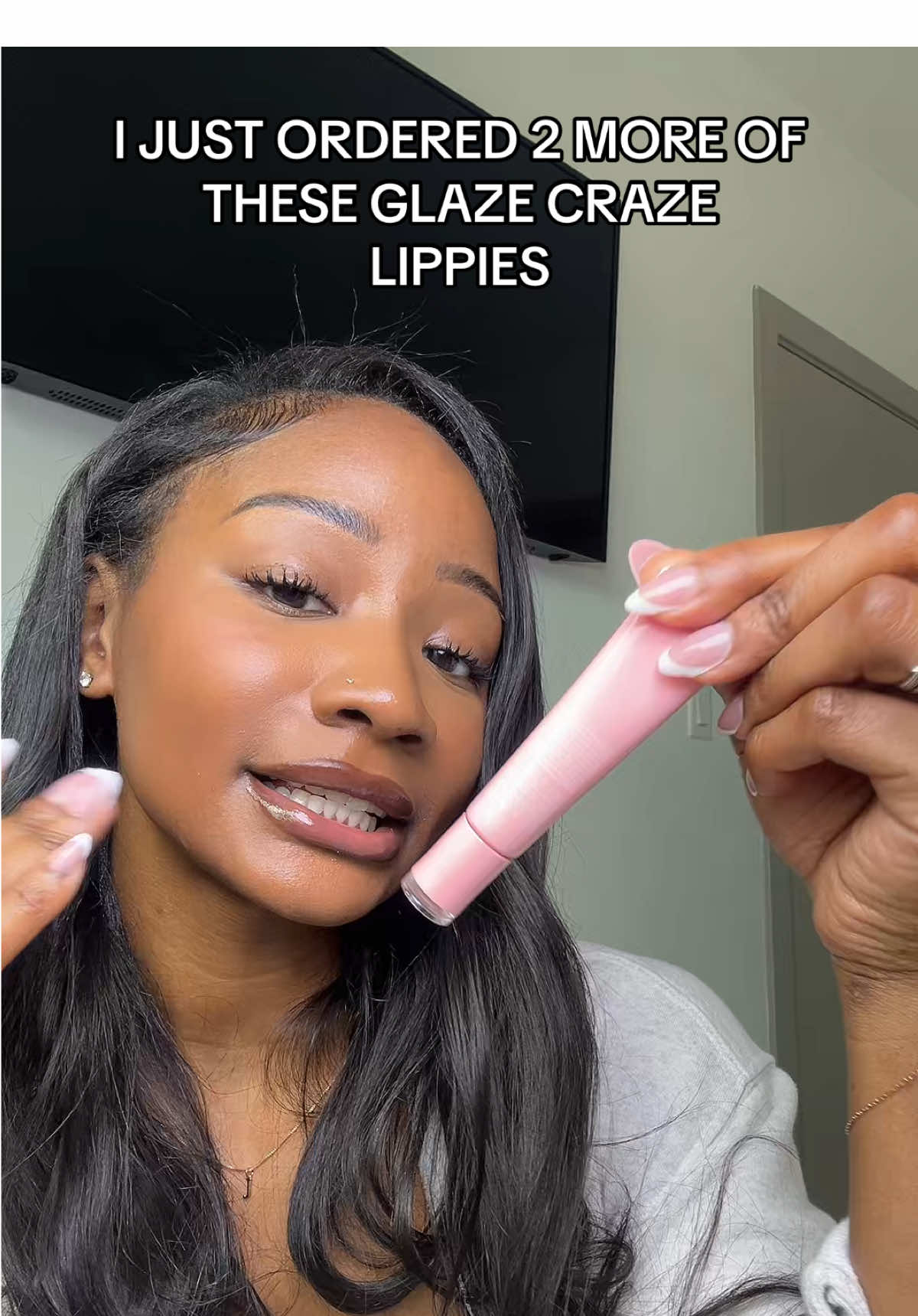 Anyone else love these?? And they smell sooooo good #fyp #laneige #glazecraze #laneigeglazecraze #lippie #hydratinglipgloss #tiktokshopcreatorpicks #tiktokshoprestock 