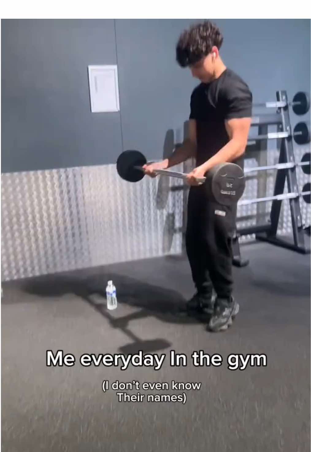 @rik9r @Hamz😵‍💫🇵🇰 @veselin.v4 🤣🤣 #gymhumor #fyp #somalitiktok #somali #GymTok #real #gym #mandem 