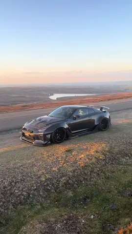 @will.arif @BOO5T_MG New car👌/ type 3 kream developments full carbon fibre wide body and stage 4.25 Lichfield R35 GTR🚀 #fyp #viralditiktok #gtr #rocket #r35 