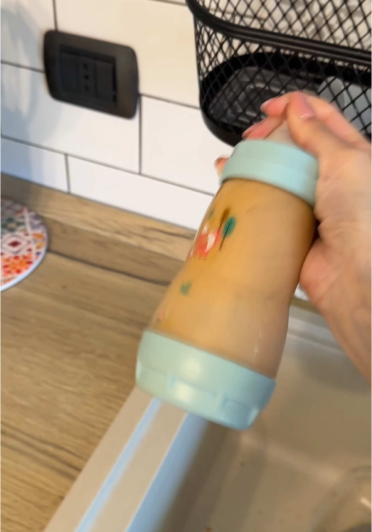 E dopo il ballo della spremuta, arriva il ballo del latte 😆