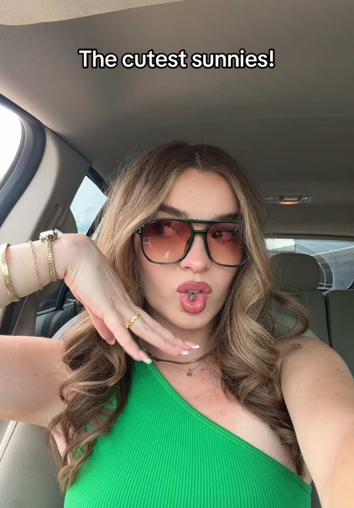 Everyone needs these shades I’m so fr 