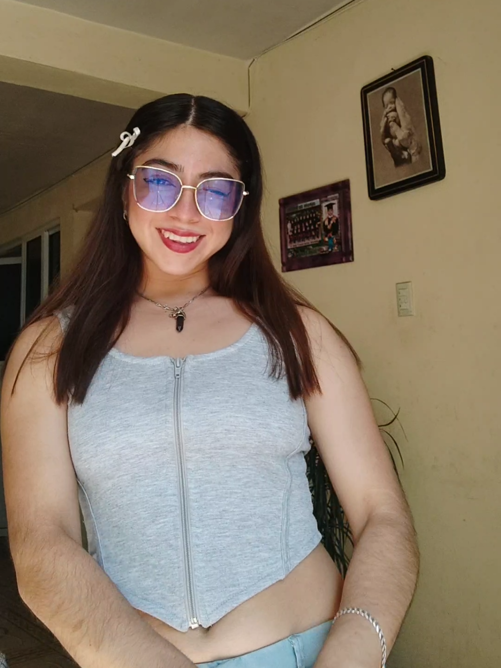 no soy c pero está pegajosa 😶‍🌫️#bailestiktok #contenido #Viral #tiktok #amorpropio #entretenimiento #fyp #oufits 